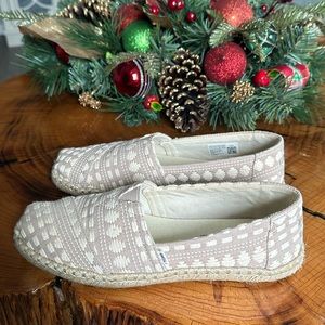 Toms espadrilles